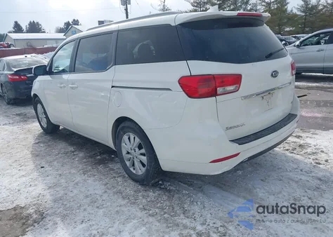 2015 Kia Sedona Lx z USA, uszkodzony, nr VIN KNDMB5C1XF6061763